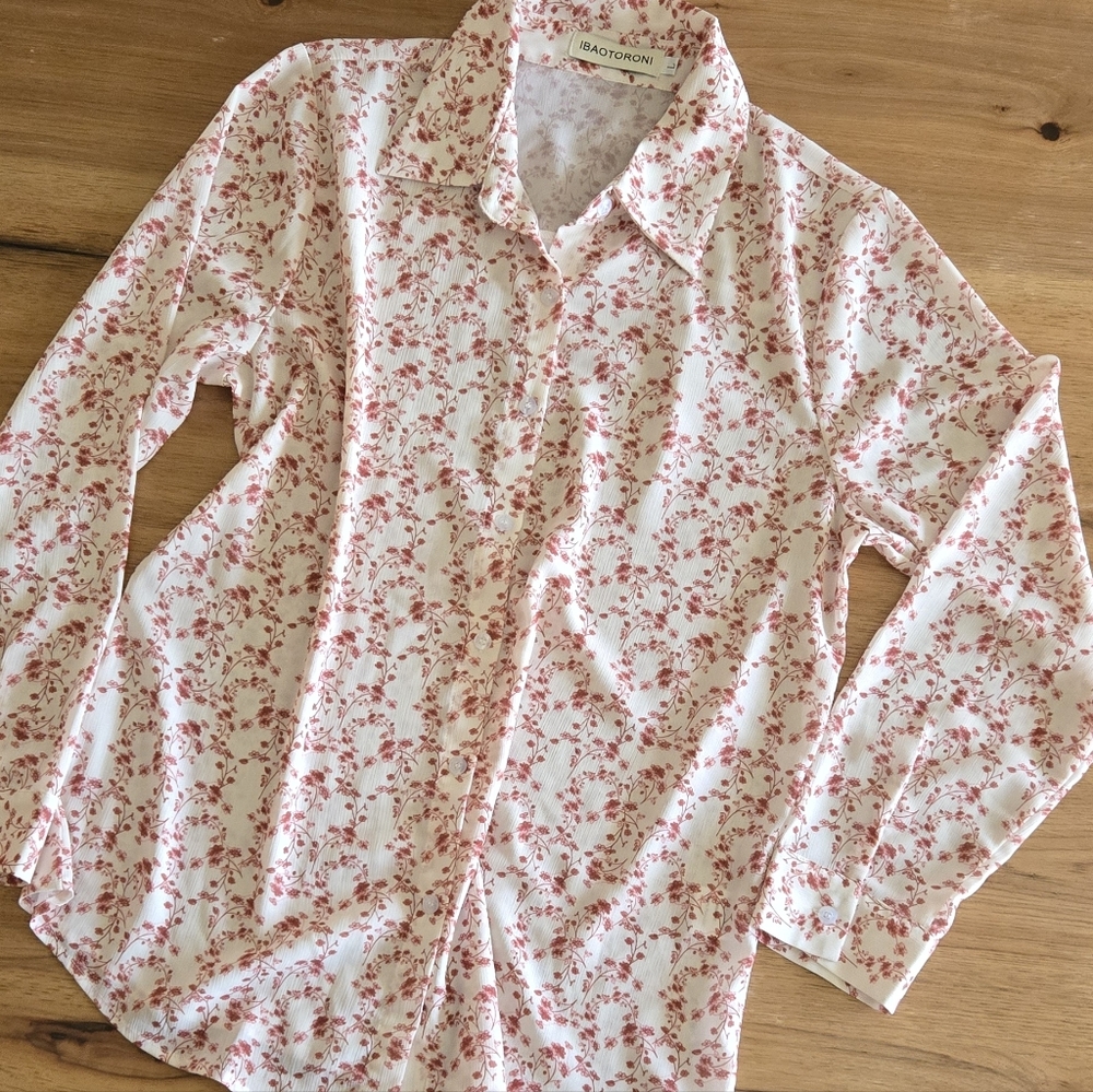 Ibaotoroni Floral Button Down Blouse | Size L | Long Sleeve Lightweight Top